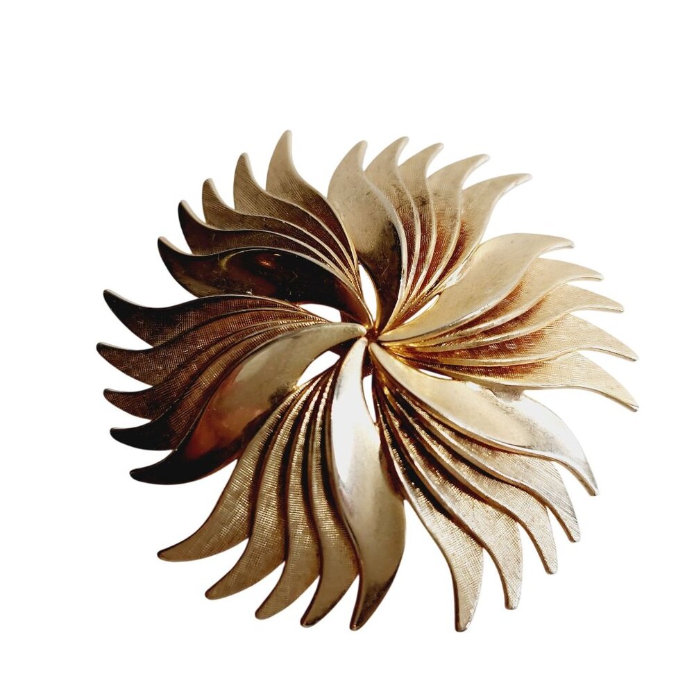 Vintage Brooch Pinwheel Pin Round Starburst Gold Tone 2.5"